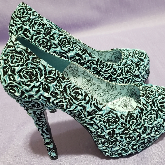 Size 10 Baby Blue Satin & Glitter Rose Print Pumps - Picture 4 of 11